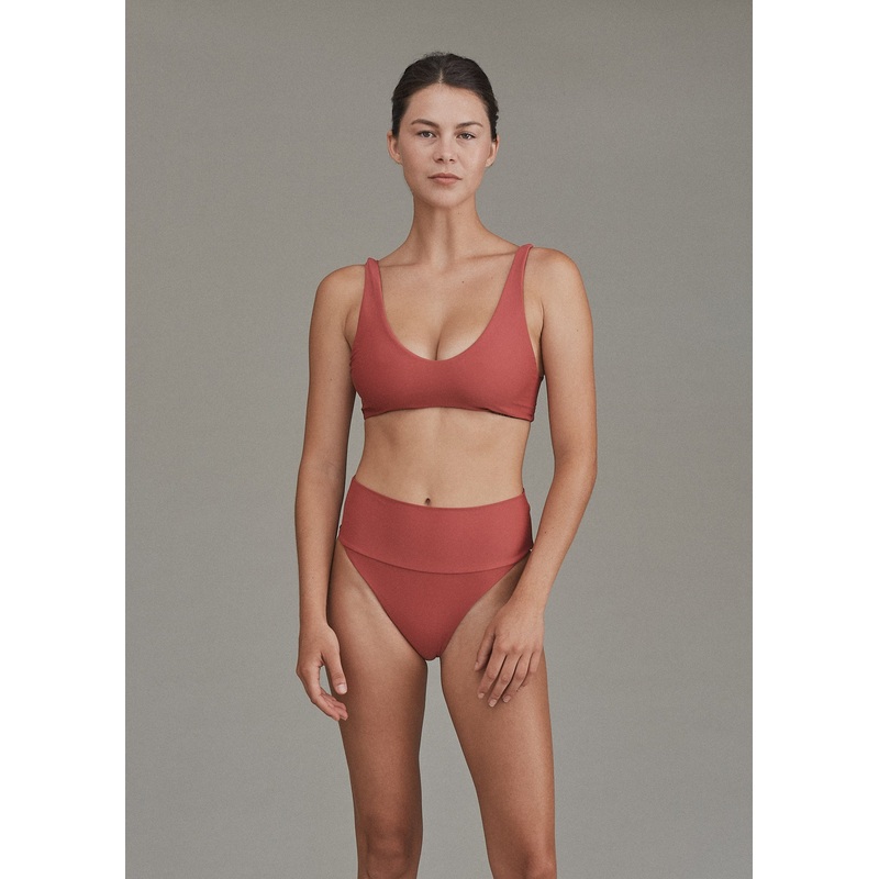 MAGGIE TOP - SPRING 2024