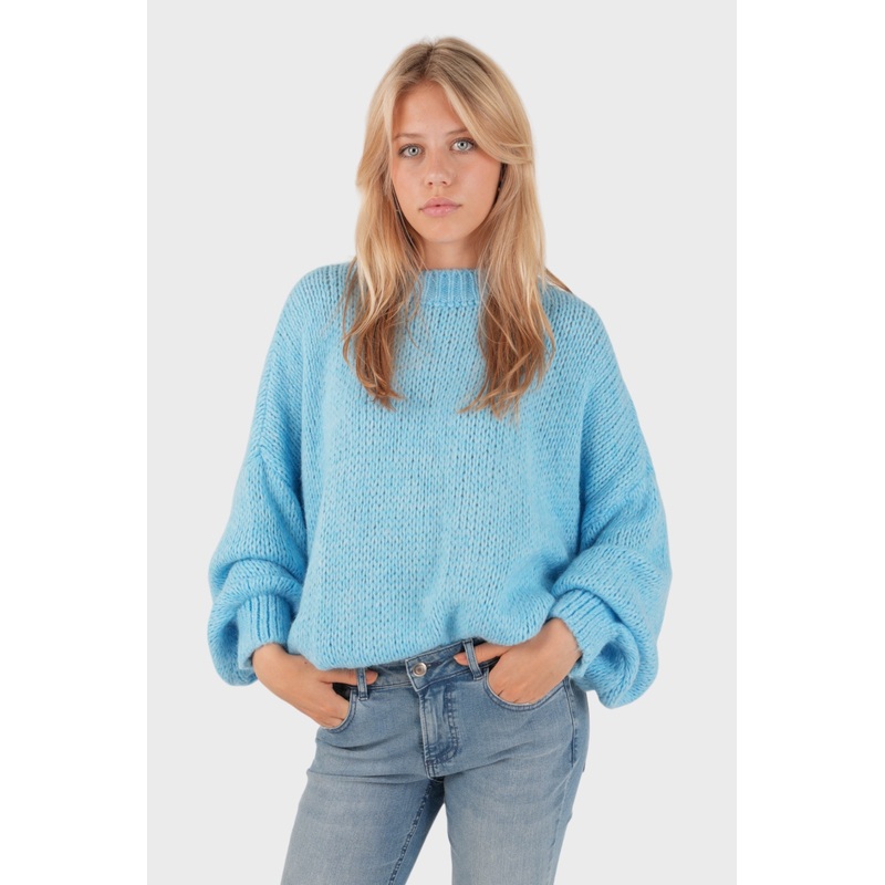 "Keep me warm" sweater blue