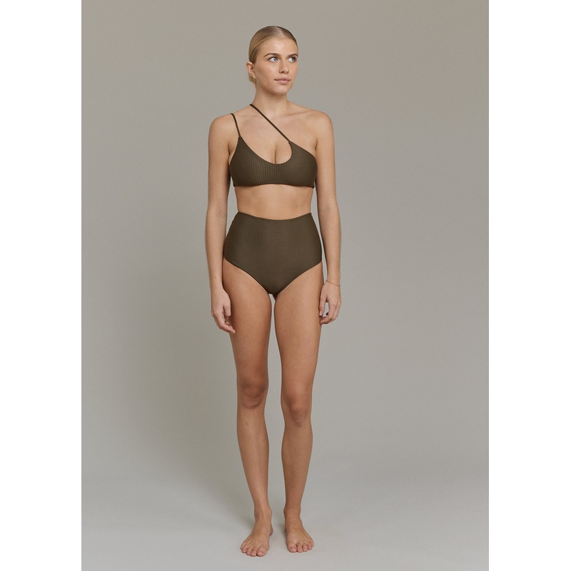ZAEL MESH TOP - CAPSULE 2025