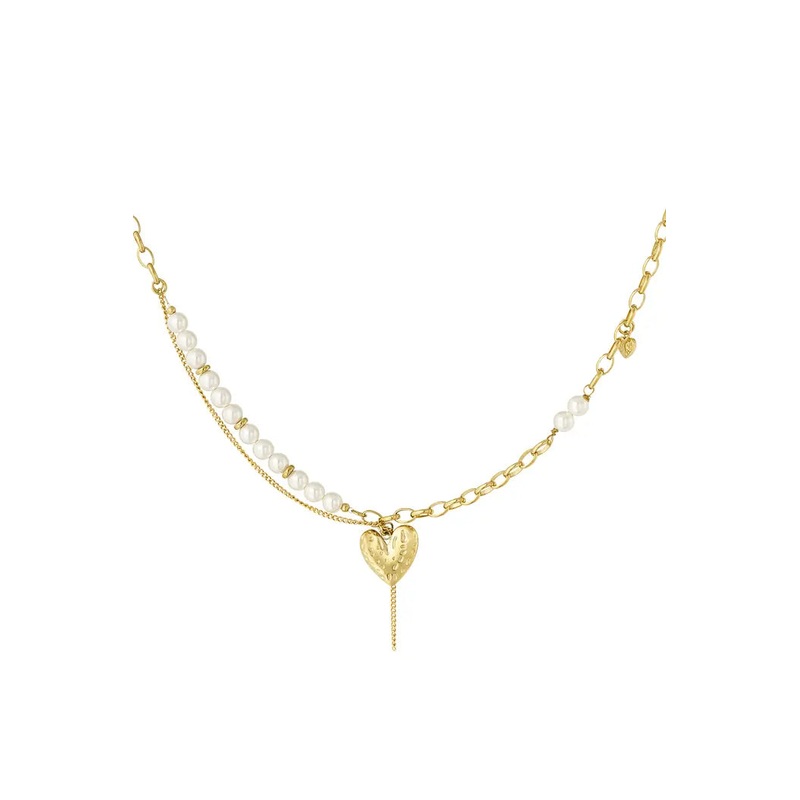 "Pearly" necklace