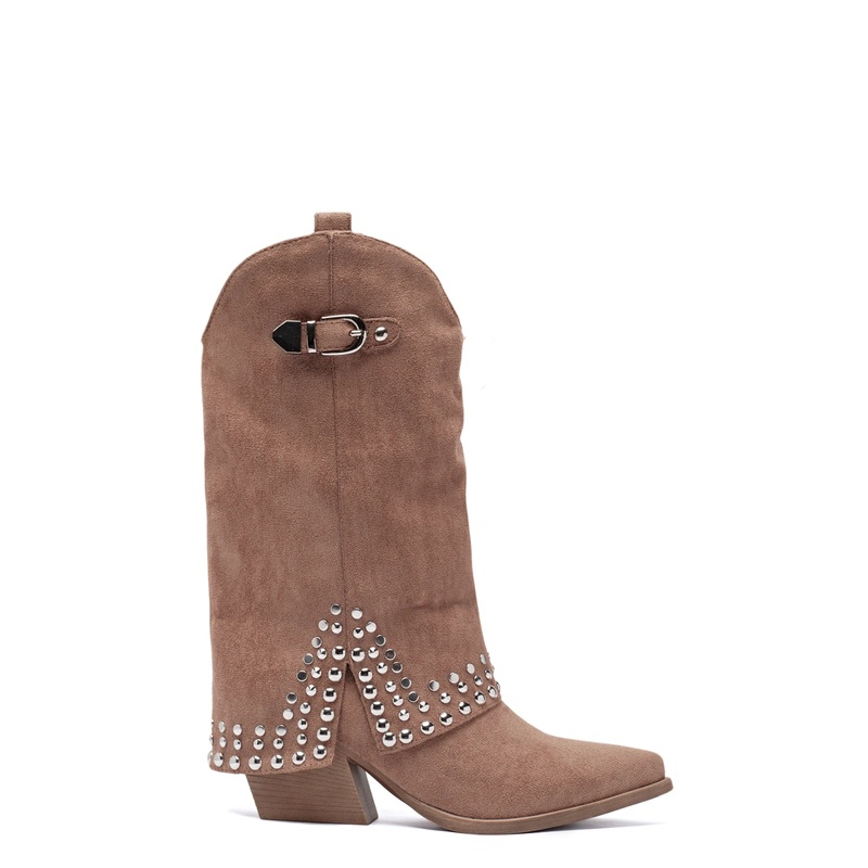 "Studded" boots camel