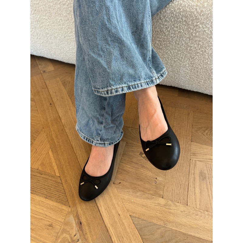 "Ballerina" black