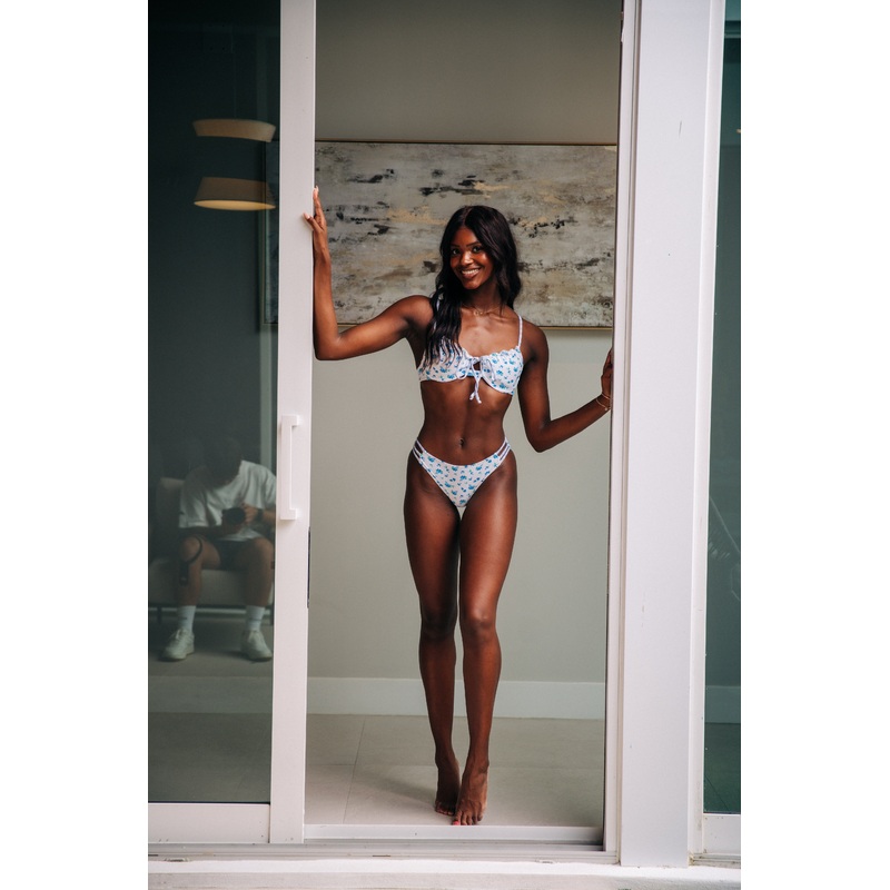 Shabby Chic Tie Front Scrunch Push Up Top