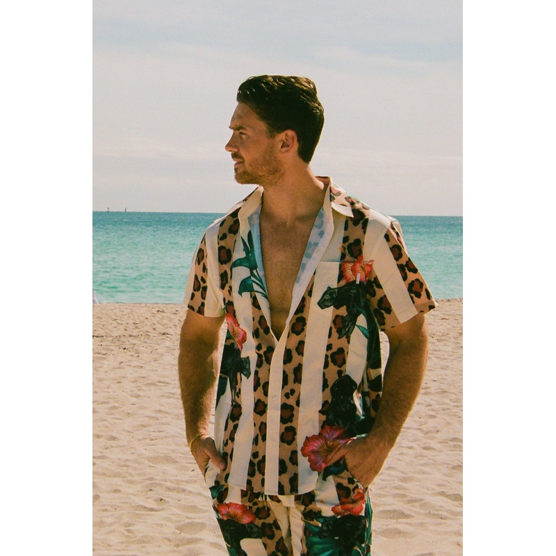 Leo Plantera Weekend Shirt