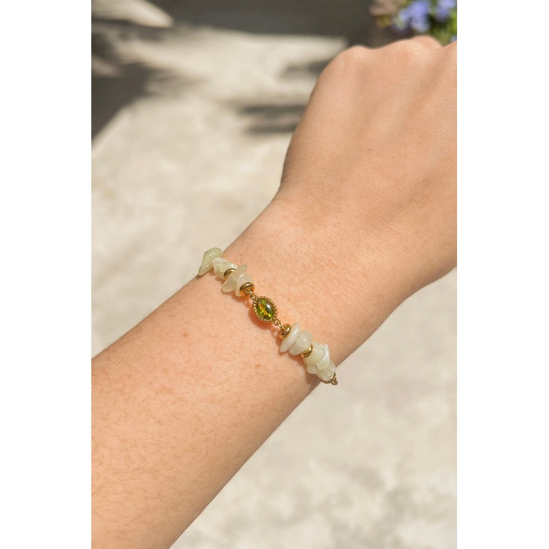 Charger Bracelet in Green