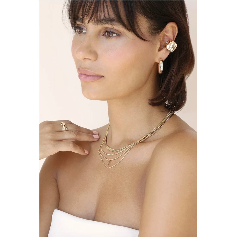 Scattered Crystal Single Chunky Ear Cuff