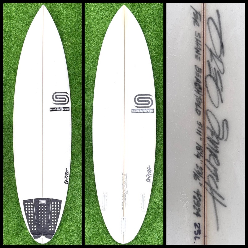 Sauritch Surfboard 511 25L (Used)