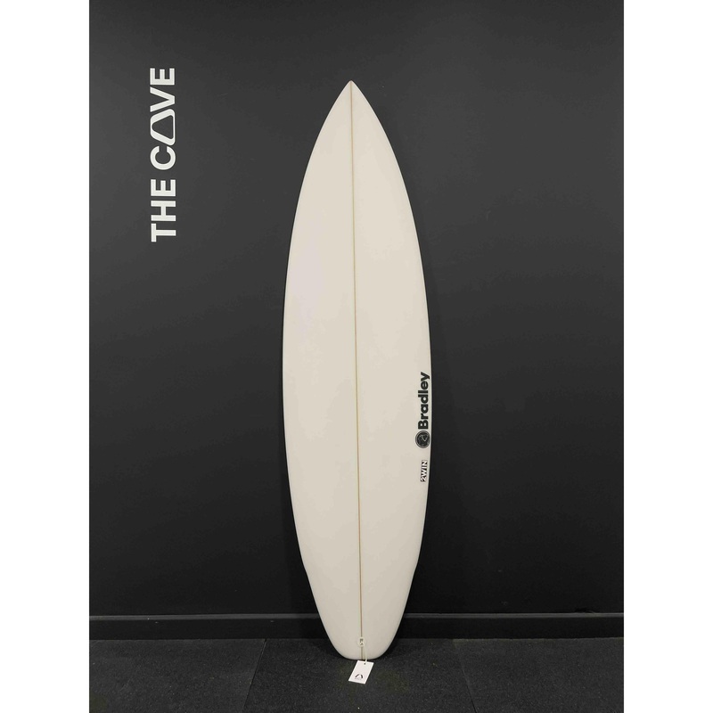 2WIN 5'11" x 19 1/4" X  2 1/2" - 29.60L, 2x  FCS 2 Fin Boxes, PU [New] - ID:895278
