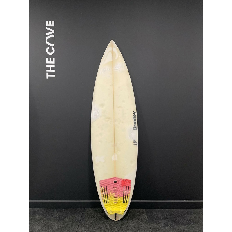 LF 5'7" x 18 1/4" X  2 1/8" - 22.96L, 3x  Futures Fin Boxes, PU [Low Average] - ID:897359