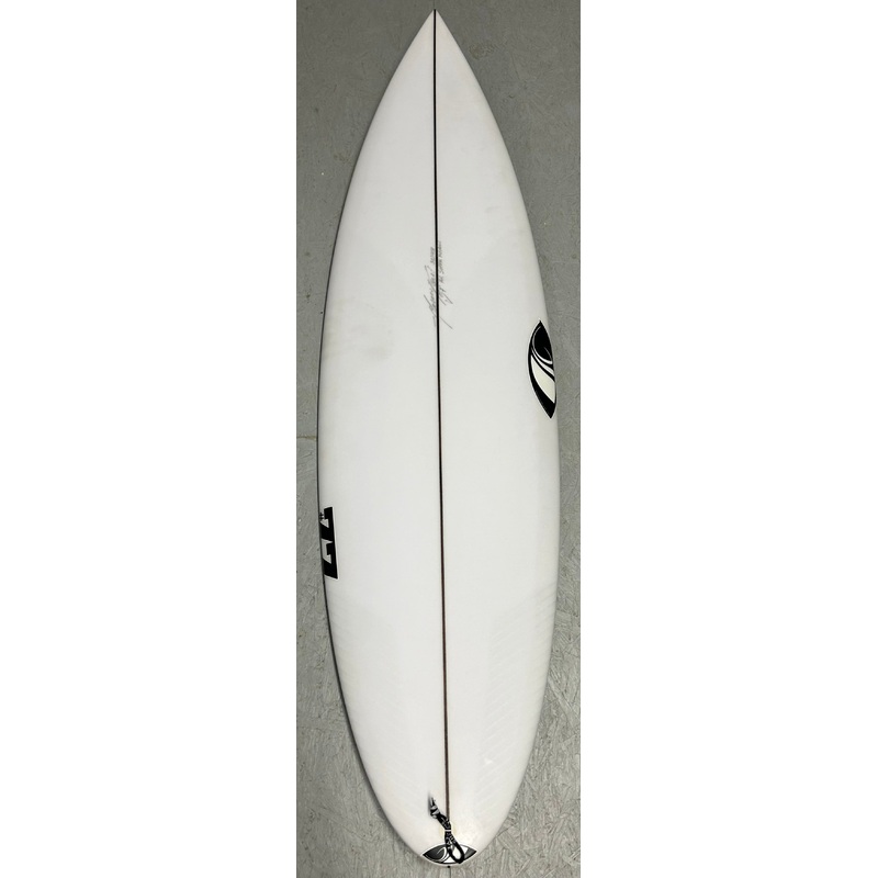 New Sophia Medina #77 5'7 x 18.32 x 2.36 23.8L